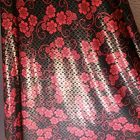SALE! NWOT!! LULAROE EXTREME SHEEN GOLD SHIMMER MAXI SKIRT - Picture 4 of 11